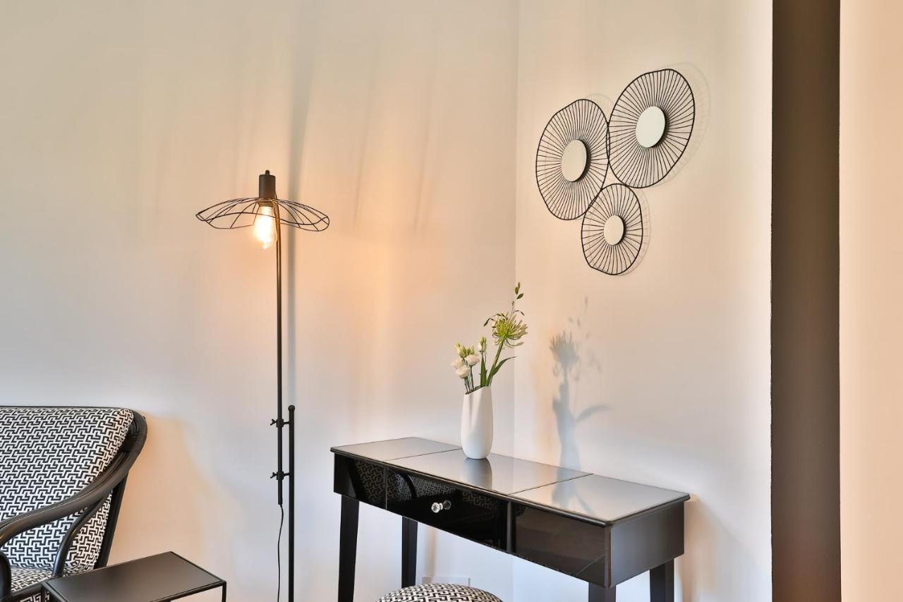 グルト Quintessence Provence Bed & Breakfast エクステリア 写真
