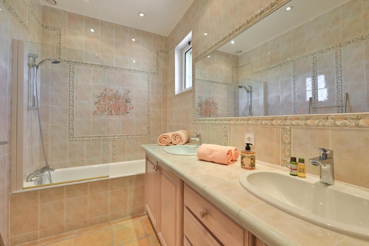 グルト Quintessence Provence Bed & Breakfast エクステリア 写真