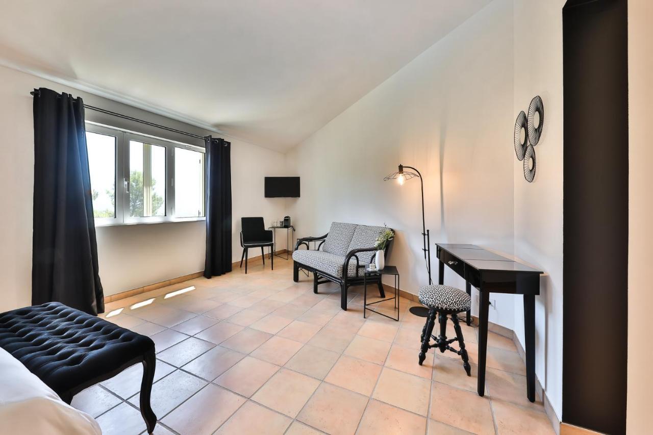 グルト Quintessence Provence Bed & Breakfast エクステリア 写真